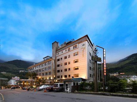 רן-איי Ming Lu Holiday Hotel מראה חיצוני תמונה