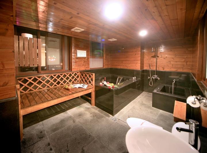 רן-איי Ming Lu Holiday Hotel מראה חיצוני תמונה